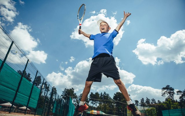 Wimbledon Relaxes White Clothing Rule